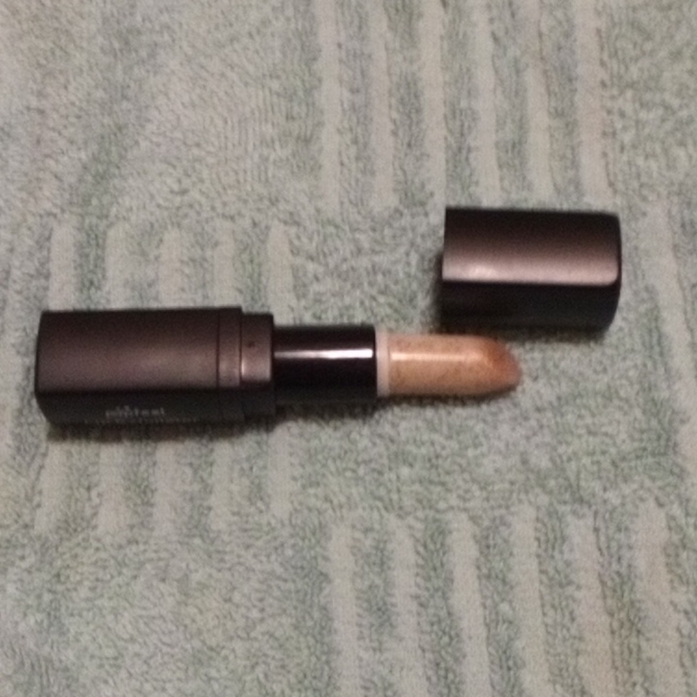 FREE Pop Feel lip exfoliater
